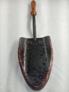 27.5" Foam Cosplay Shovel - Image 3