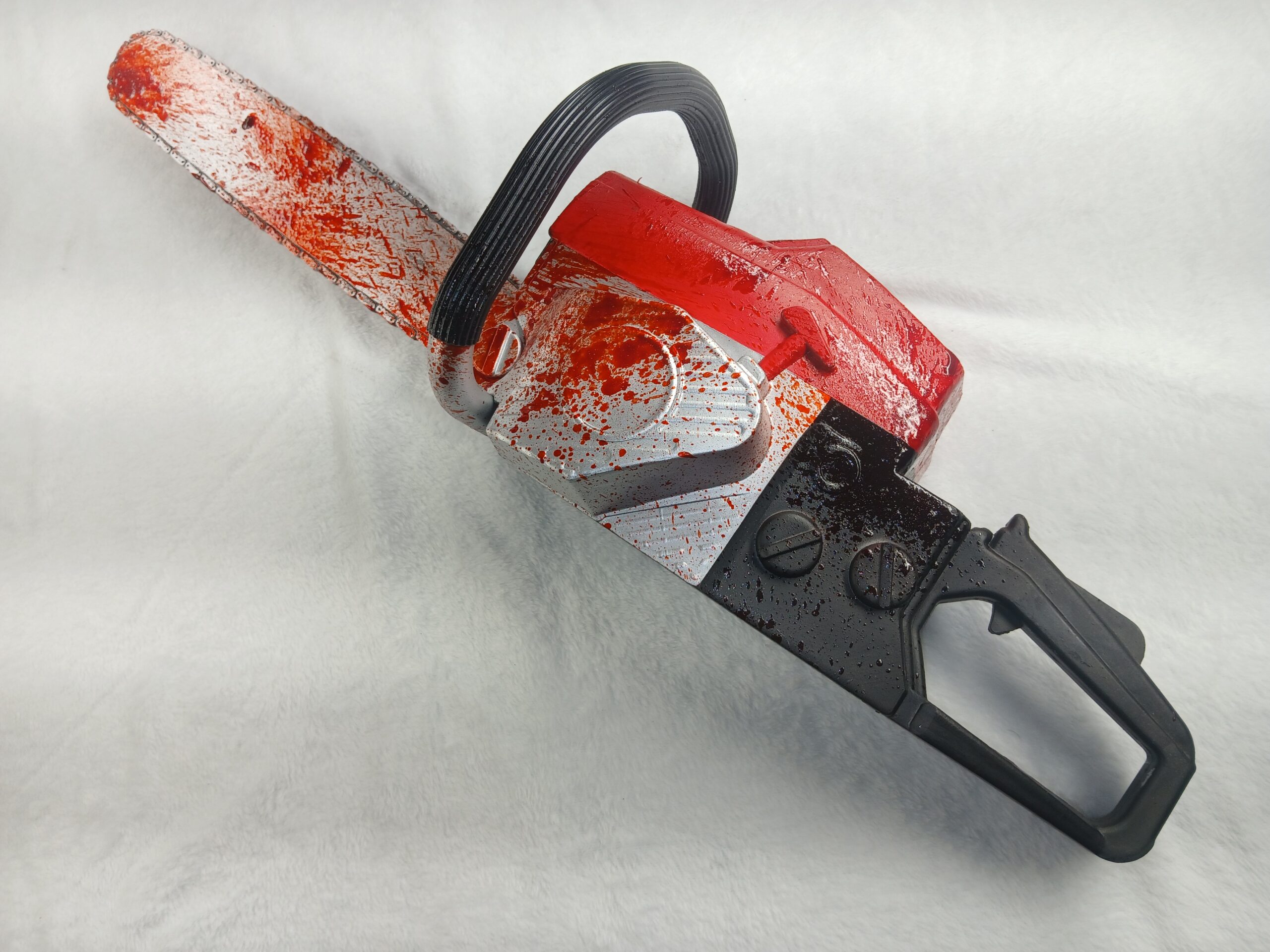 20260701_225656-1 27.5" Foam Cosplay Prop Foam Chainsaw - Image 1